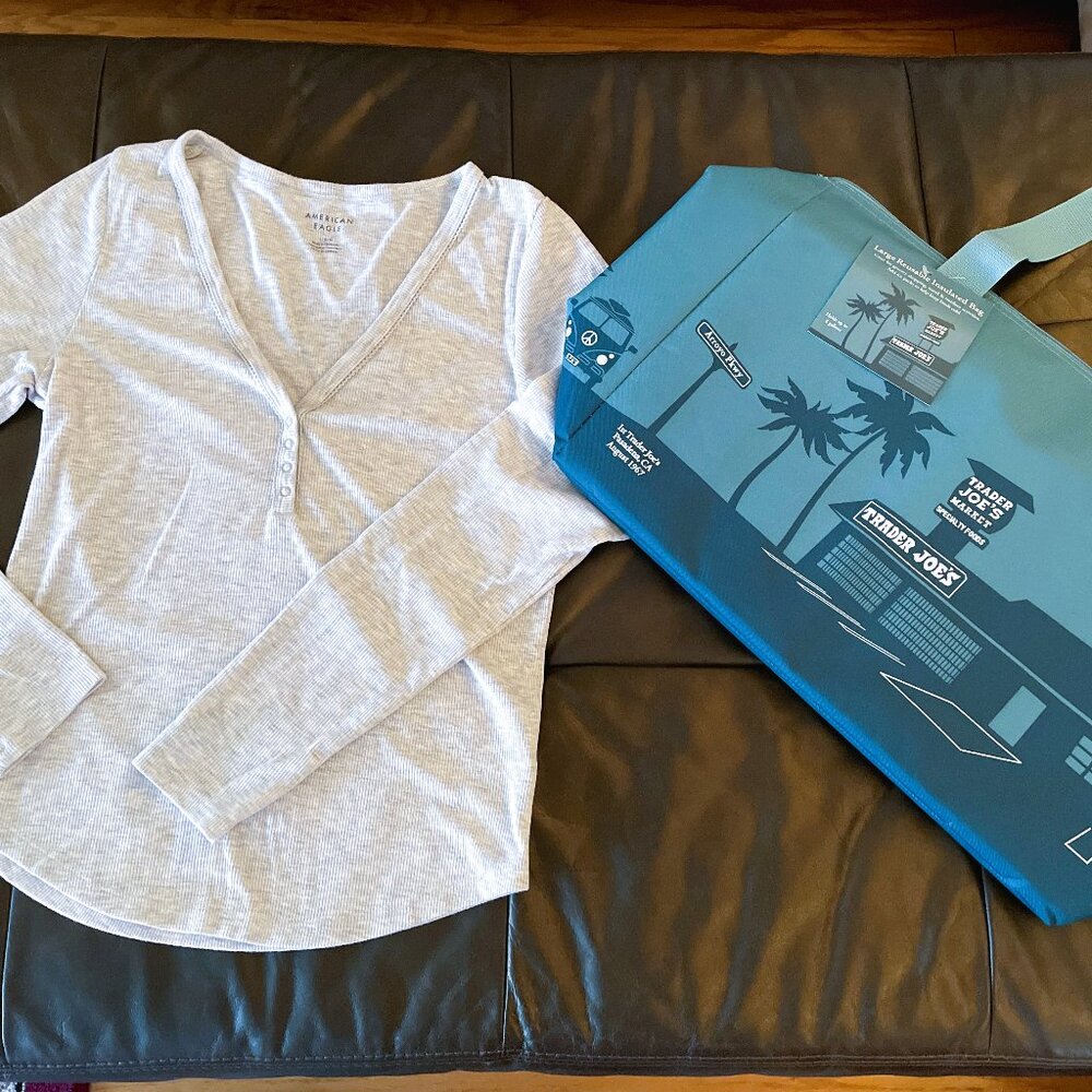American Eagle V-Neck Top & Trader Joe’s Large Insulated Tote Bag New and RARE!